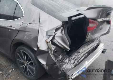 2021 Toyota Camry Se из США, поврежденный, VIN 4T1G11AKXMU568378